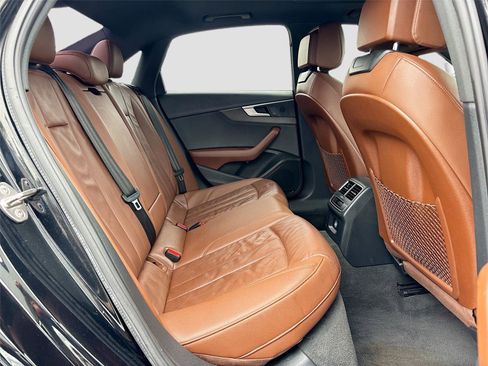 Used 2019 Audi A4 2.0T Premium image 29