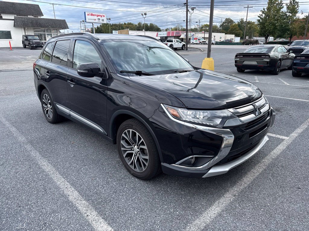 Used 2016 Mitsubishi Outlander SE AWD/4WD image 8