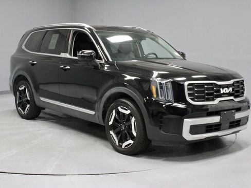Used 2025 Kia Telluride S AWD/4WD image 1