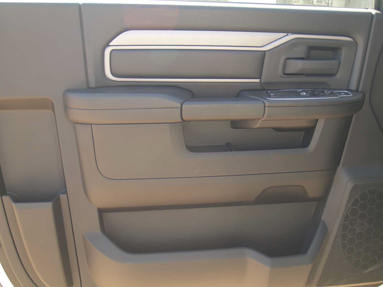 Used 2024 RAM 3500 Tradesman RWD image 17