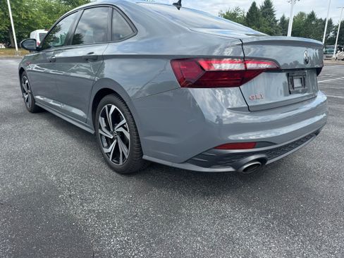 Used 2022 Volkswagen Jetta GLI Autobahn FWD image 3