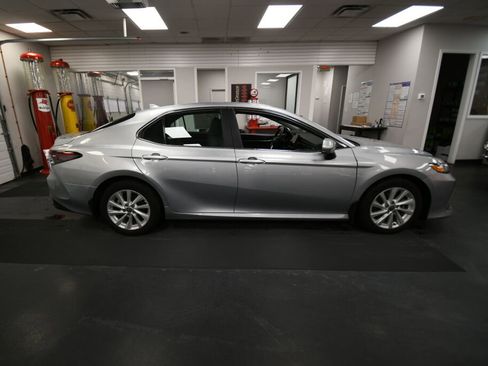 Used 2023 Toyota Camry LE image 8