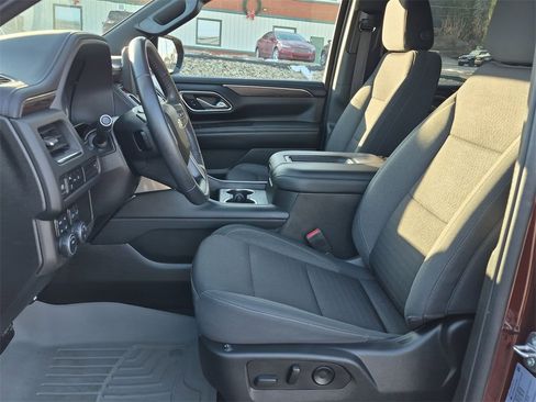 Used 2023 Chevrolet Tahoe LS image 18