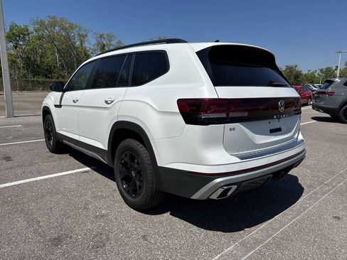 New 2026 Volkswagen Atlas Peak Edition AWD/4WD image 4