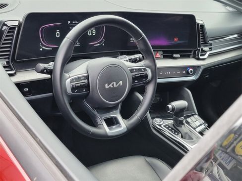 Used 2023 Kia Sportage X-Line image 3