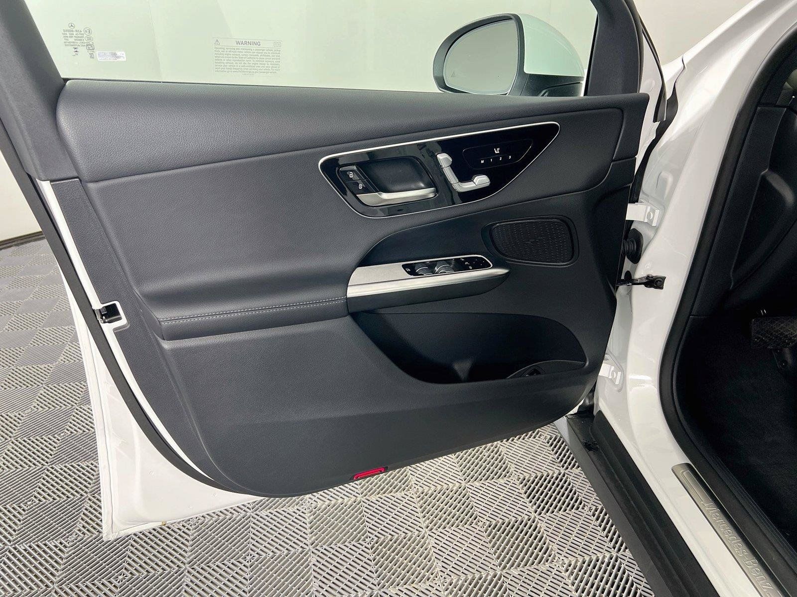 Certified 2026 Mercedes-Benz GLC 300 4MATIC image 18
