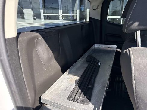 Used 2022 Chevrolet Colorado LT w/ Fleet Safety Package image 10