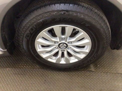 Used 2020 Nissan Armada SV RWD image 26