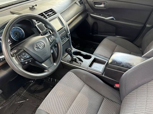 Used 2016 Toyota Camry LE FWD image 11