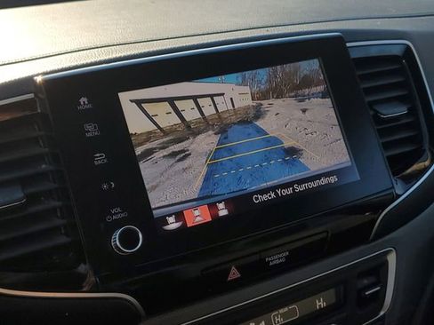 Used 2023 Honda Ridgeline Sport image 18