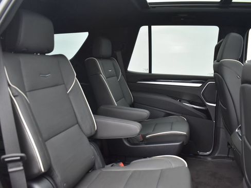 New 2026 Cadillac Escalade Sport w/ LPO, ONYX Package AWD/4WD image 36