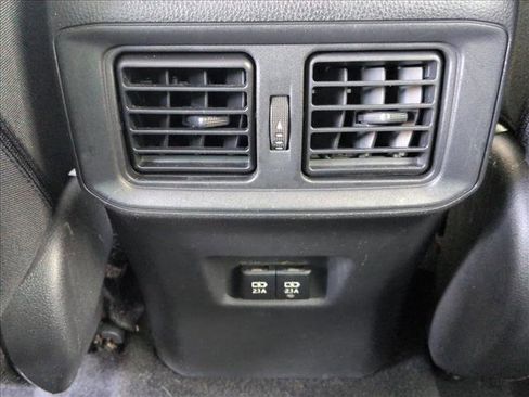 Used 2019 Toyota RAV4 XLE w/ Convenience Package image 17