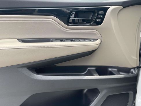 Used 2024 Honda Odyssey Touring image 18