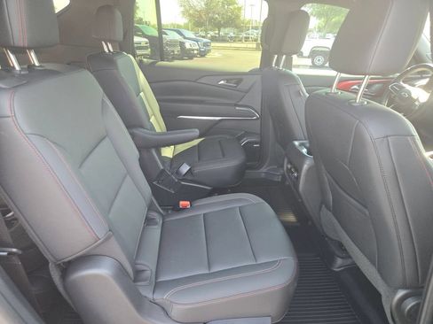 Certified 2025 Chevrolet Traverse Z71 w/ Enhanced Driving Package AWD/4WD image 23