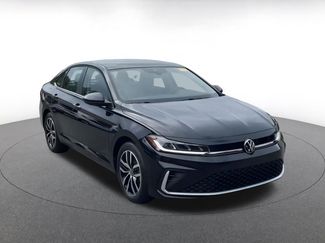 Used 2025 Volkswagen Jetta SE video 2