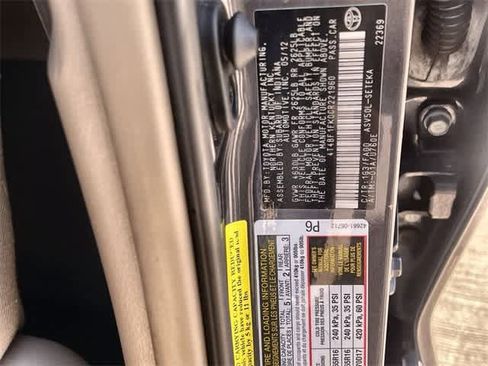 Used 2012 Toyota Camry L image 22