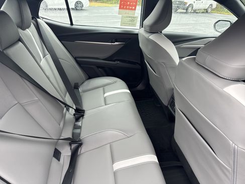 New 2026 Toyota Camry SE image 29