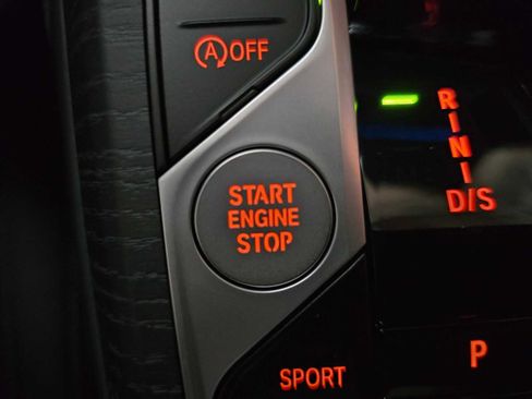 Used 2025 BMW 330i xDrive Sedan w/ M Sport Package image 38