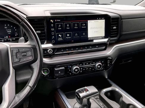 Used 2022 GMC Sierra 1500 SLT AWD/4WD image 7