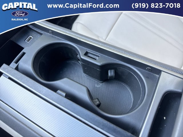 Used 2017 Lincoln MKZ Premiere FWD image 31