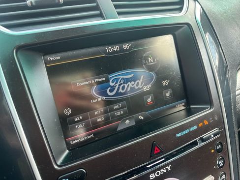 Used 2016 Ford Explorer Sport image 31