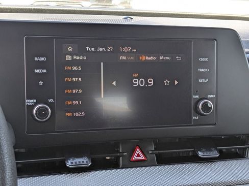 Used 2024 Kia Sportage LX image 19