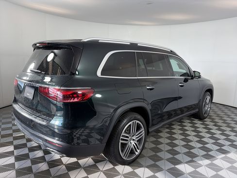Certified 2024 Mercedes-Benz GLS 450 4MATIC image 11