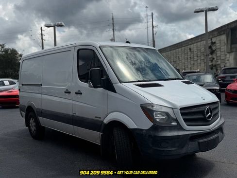 Used 2015 Mercedes-Benz Sprinter 2500 image 8