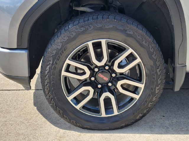 Used 2020 GMC Sierra 1500 AT4 w/ AT4 Premium Package AWD/4WD image 10