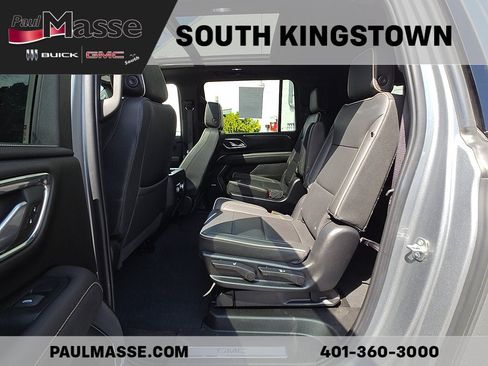 Used 2023 GMC Yukon XL SLT w/ SLT Premium Package AWD/4WD image 21