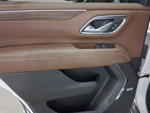 Used 2022 Chevrolet Tahoe High Country image 24