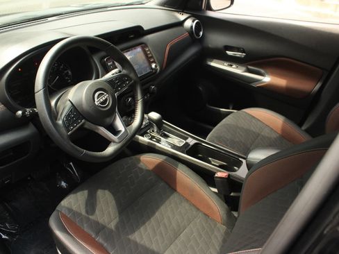 Used 2024 Nissan Kicks SR FWD image 13