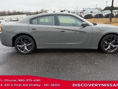 Used 2017 Dodge Charger R/T w/ Plus Group image 44
