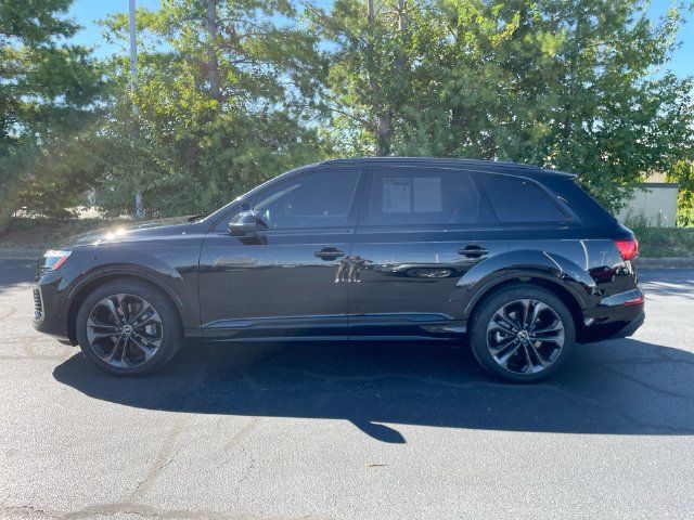 Used 2025 Audi Q7 3.0T Prestige w/ Prestige Package AWD/4WD image 2