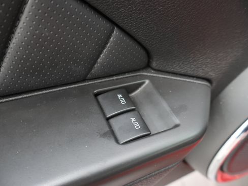 Used 2013 Ford Mustang GT Premium w/ Comfort Pkg RWD image 34