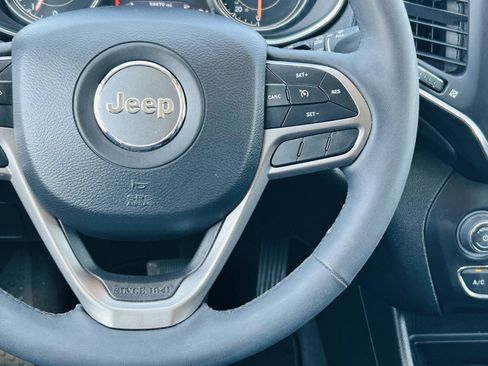 Used 2022 Jeep Cherokee Latitude Lux AWD/4WD image 16