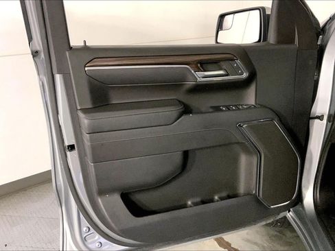 Used 2023 Chevrolet Silverado 1500 LT AWD/4WD image 24