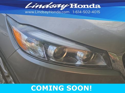 Used 2017 Kia Sorento LX w/ LX Convenience Package image 11