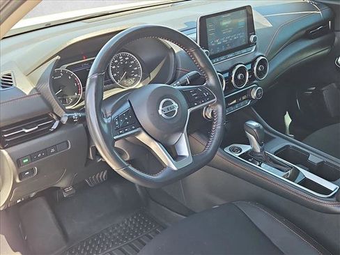 Used 2022 Nissan Sentra SR FWD image 13