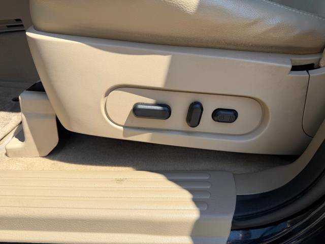 Used 2010 Ford Explorer Eddie Bauer AWD/4WD image 24
