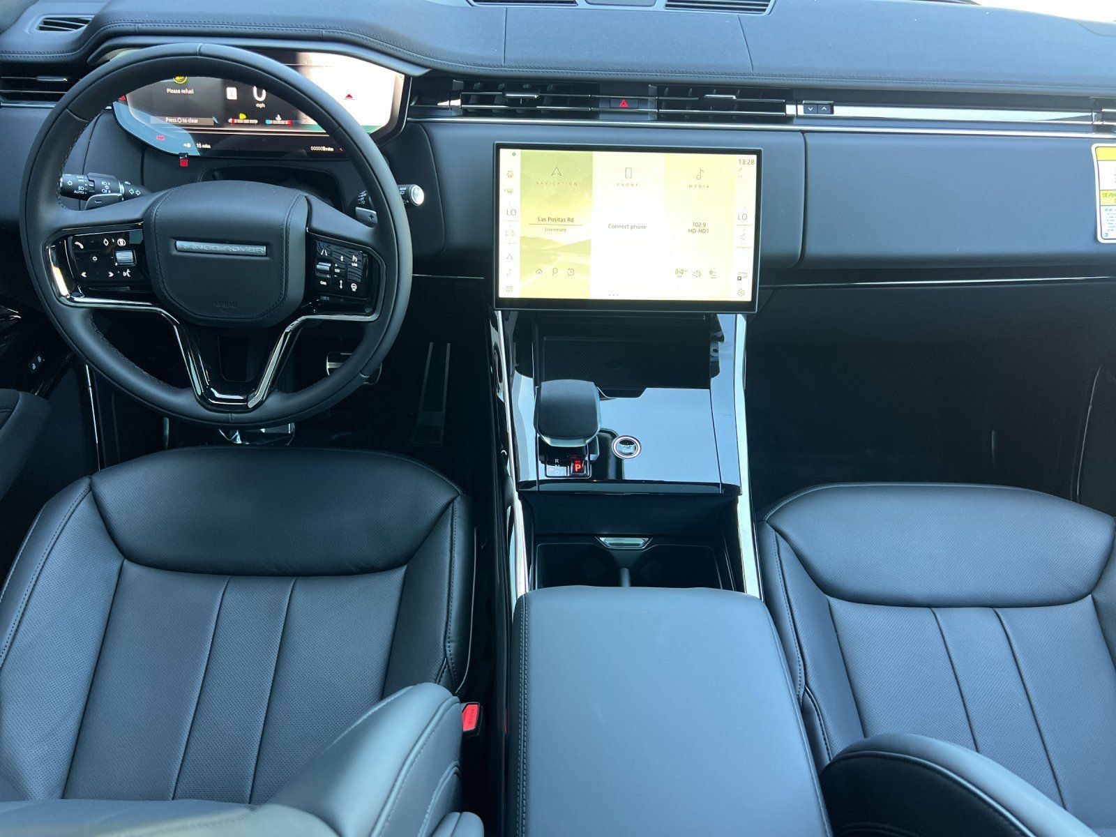 New 2026 Land Rover Range Rover Sport Dynamic SE AWD/4WD image 13
