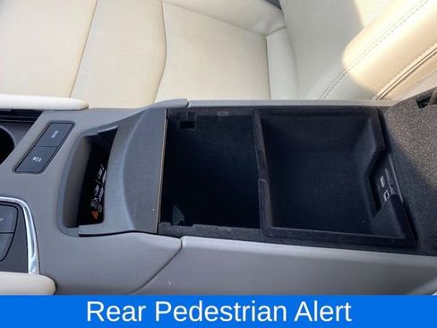 Used 2023 Cadillac XT6 Premium Luxury w/ Technology Package image 14