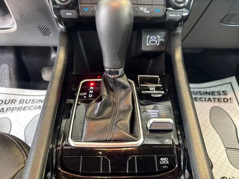 Used 2025 Jeep Compass Limited AWD/4WD image 17