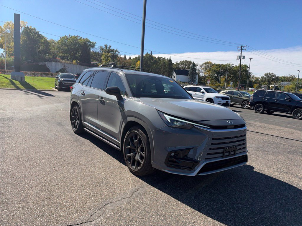 Used 2024 Lexus TX 500h AWD w/ Technology Package image 15