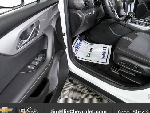 Certified 2025 Chevrolet Blazer LT FWD image 7