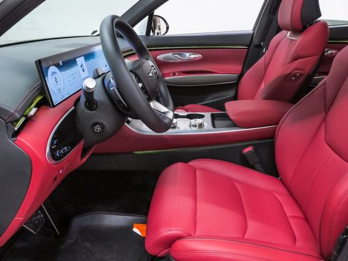 Certified 2026 Genesis GV70 3.5T Sport Advanced AWD/4WD image 9