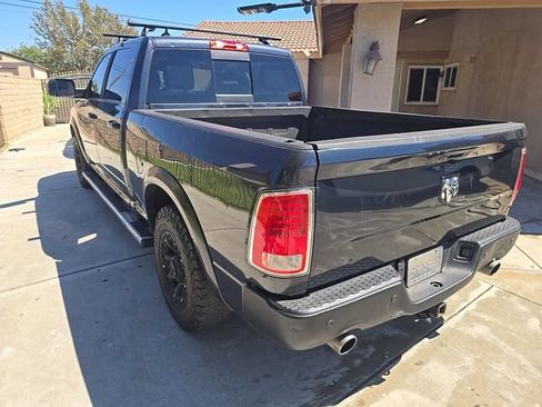 Used 2016 RAM 1500 Laramie w/ Convenience Group AWD/4WD image 4