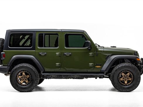 Used 2021 Jeep Wrangler Sport S image 19