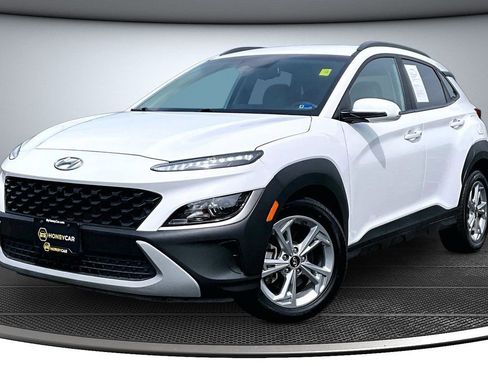 Used 2023 Hyundai Kona SEL AWD/4WD image 3
