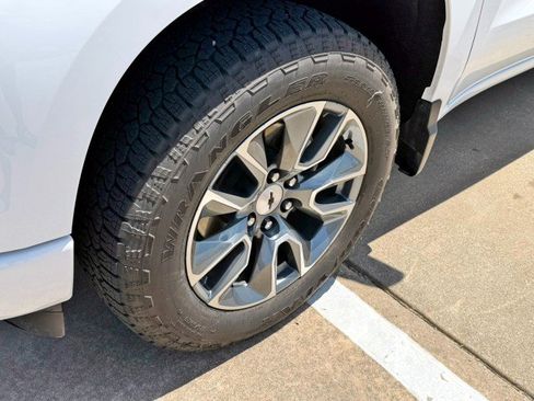 Certified 2026 Chevrolet Silverado 1500 RST AWD/4WD image 10